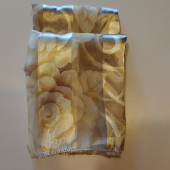 Accessories - Beautiful Gold Floral Scarf